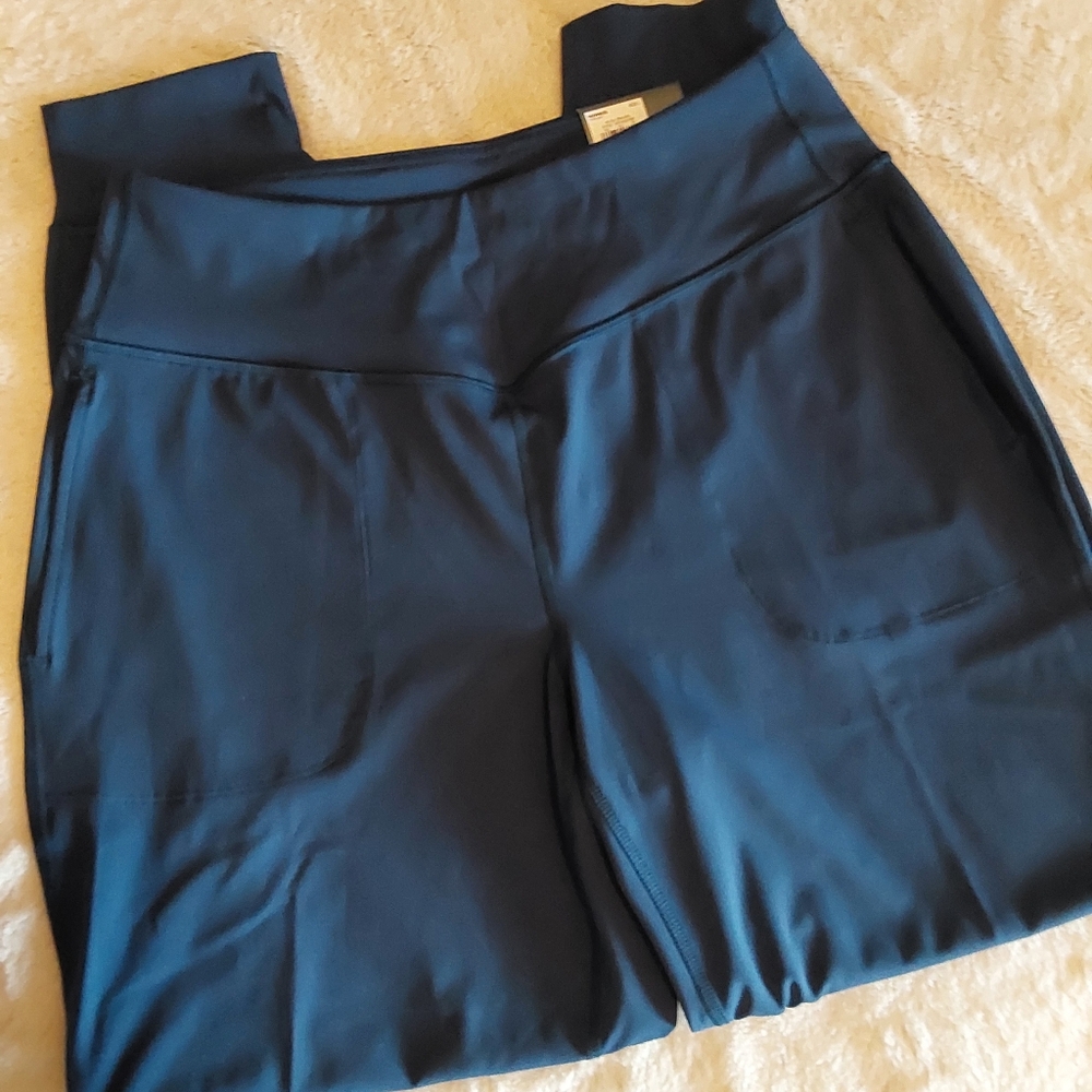 🌺 NWT Tek Gear Ultra Stretch Joggers - Picture 2 of 8